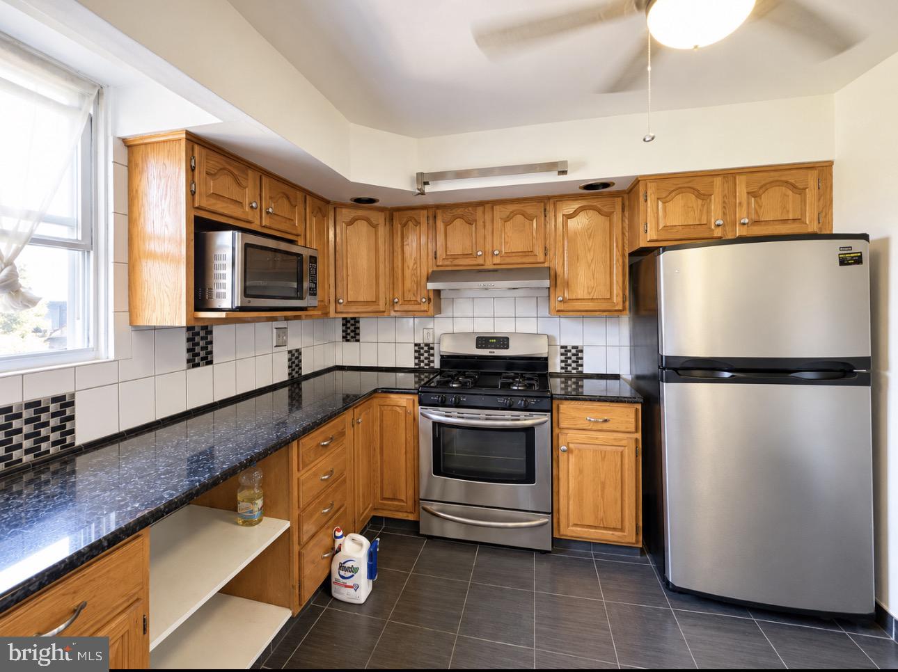 7202 Charles St Property Photo 7