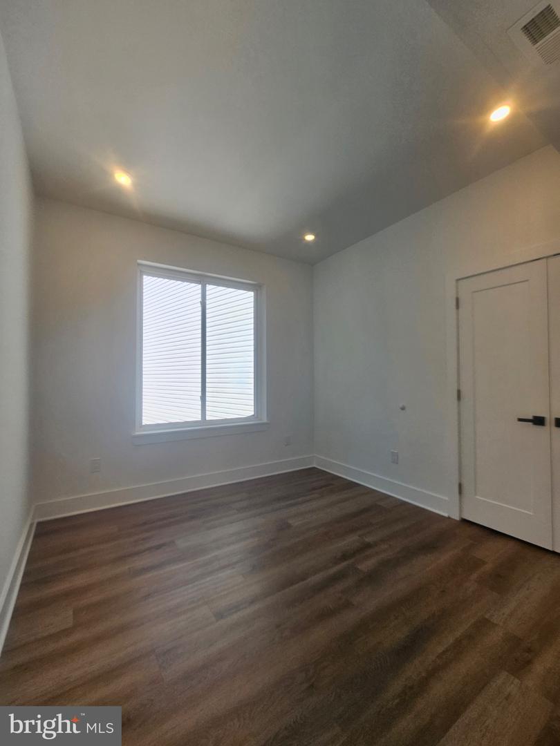 6202 Germantown Ave #3r Property Photo 8