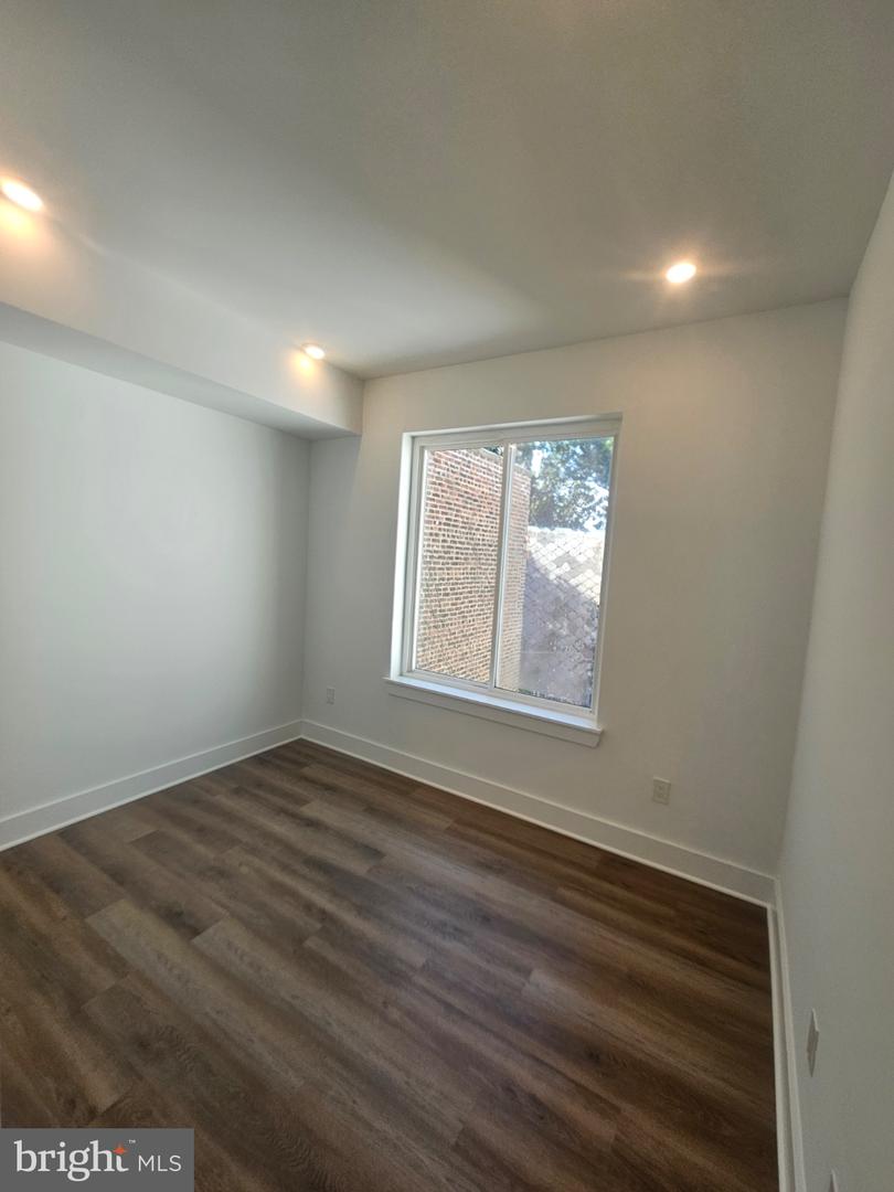 6202 Germantown Ave #3r Property Photo 13