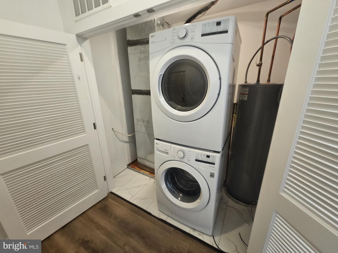 6202 Germantown Ave #3r Property Photo 17