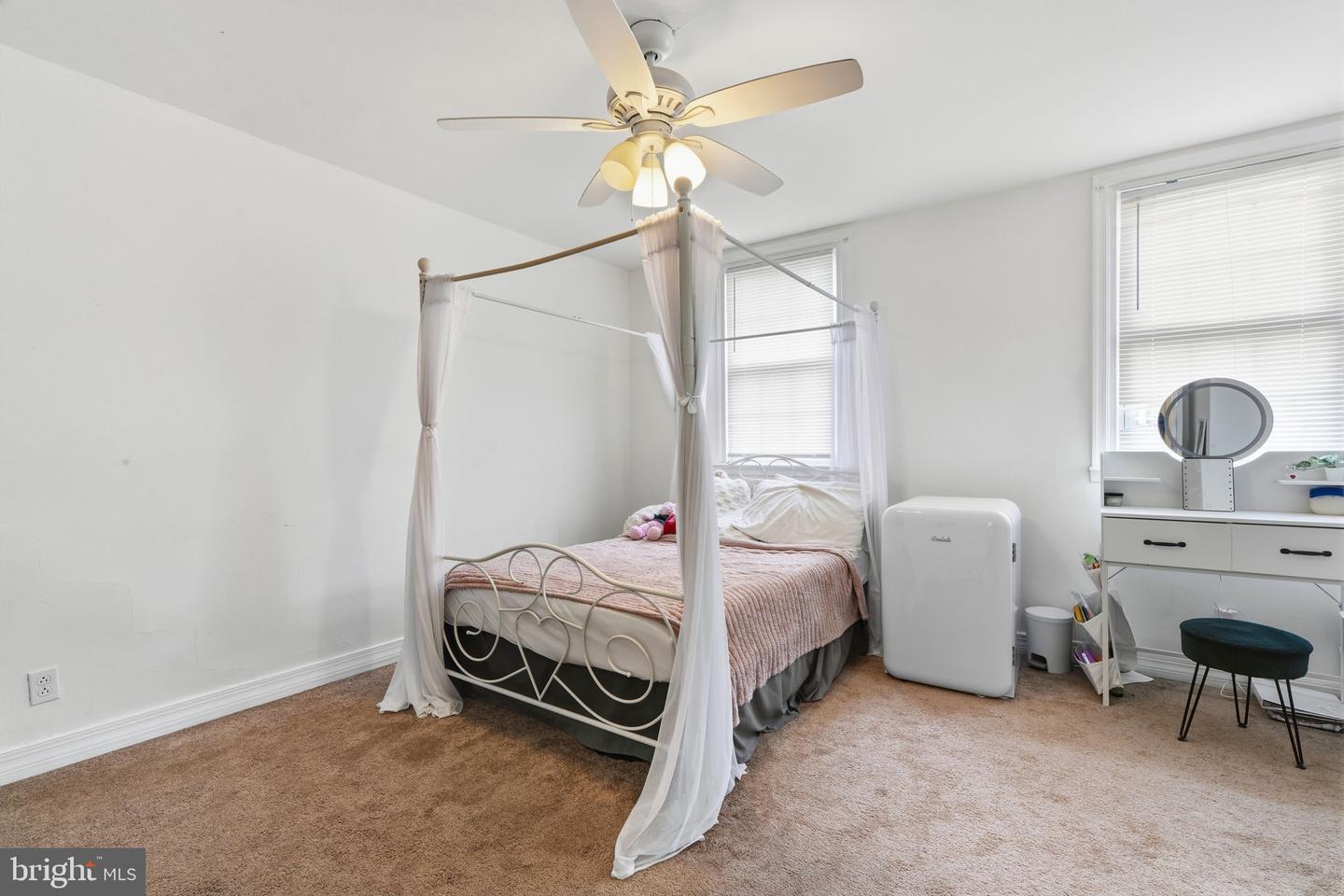 6604 Algard St Property Photo 10
