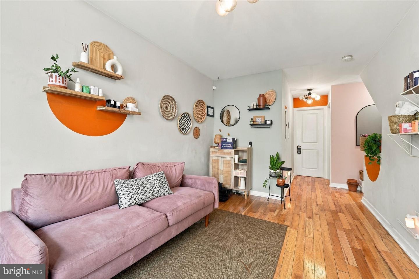 1204 E Palmer St Property Photo 3