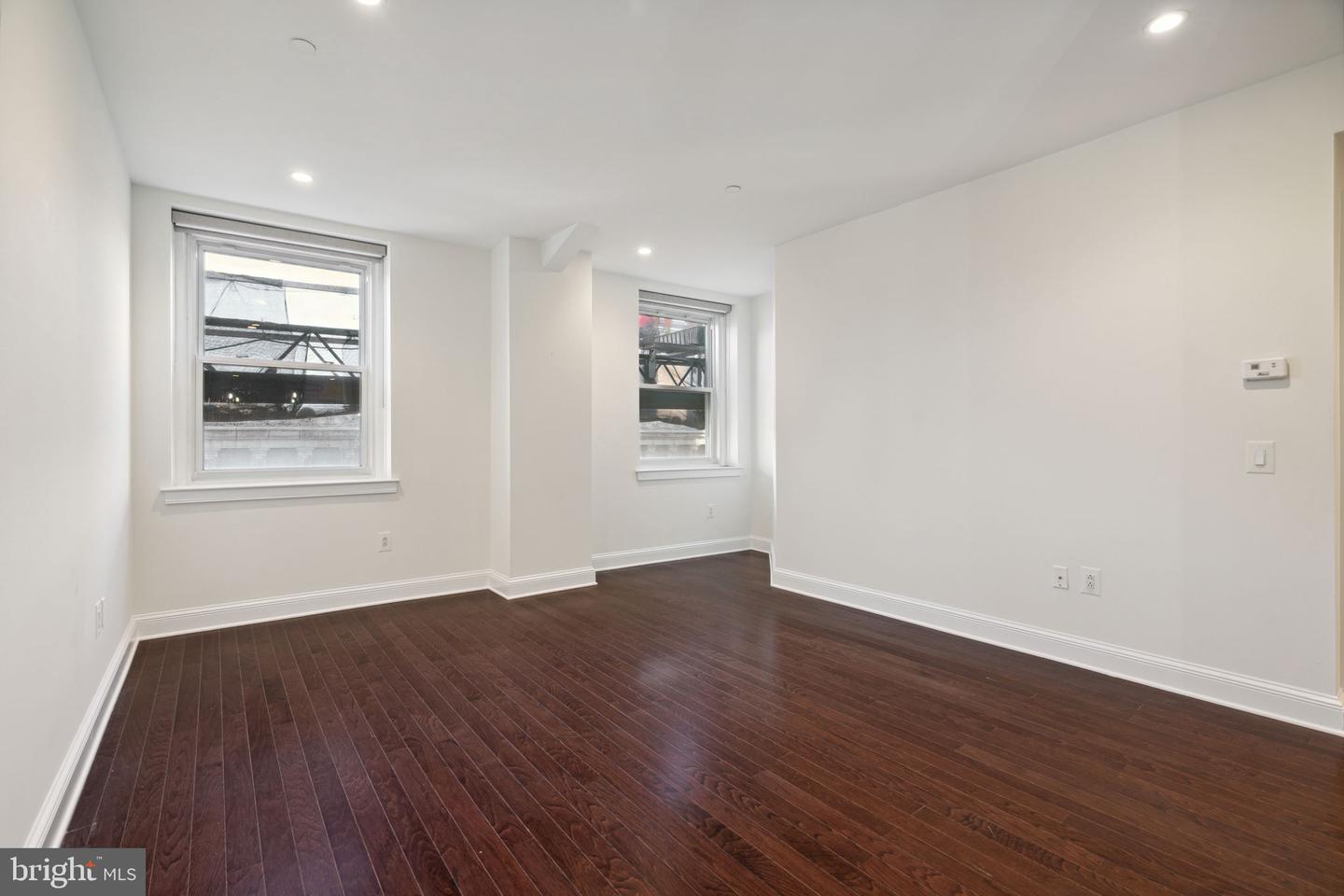 111 S 15th St #2108 Property Photo 5