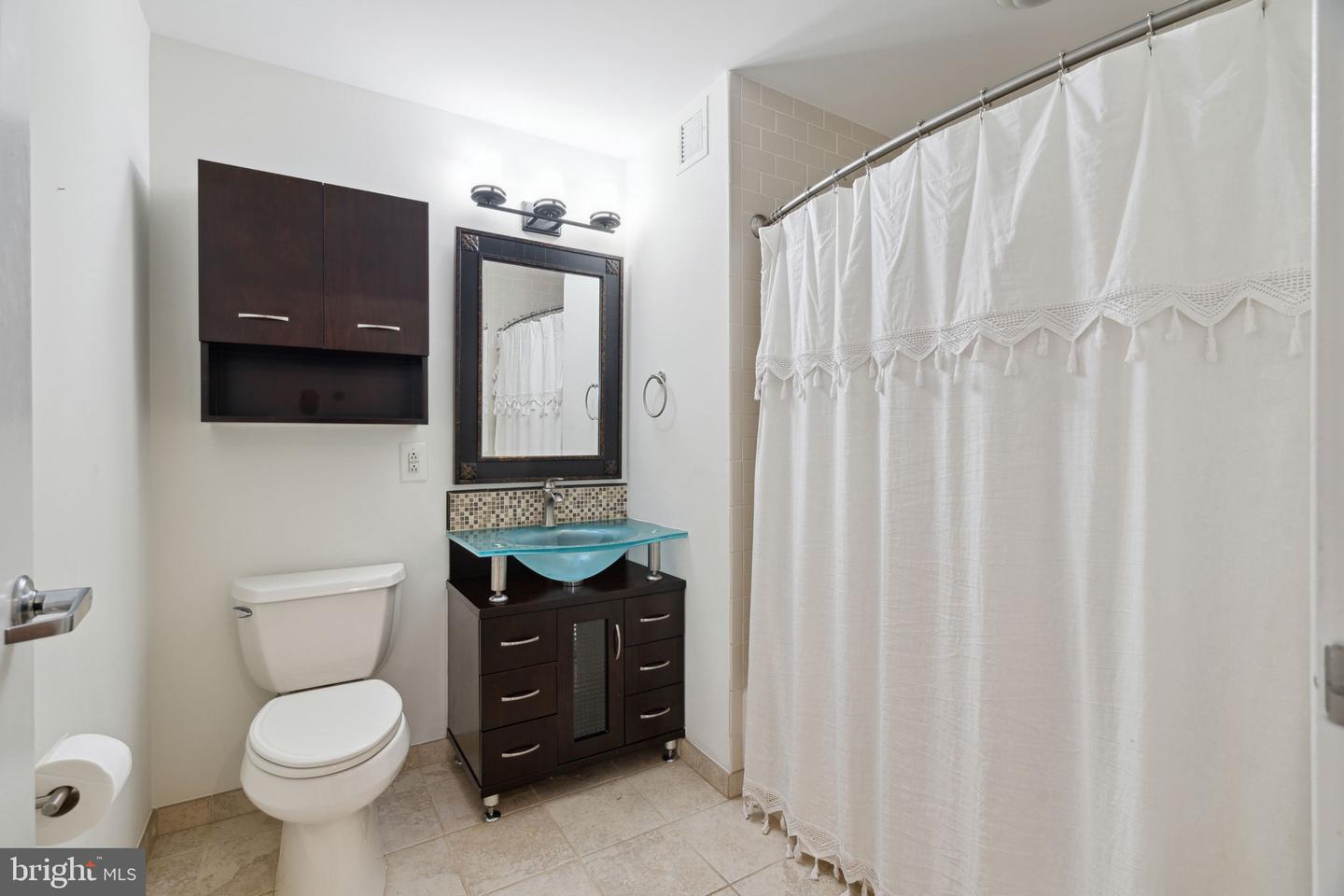 111 S 15th St #2108 Property Photo 11