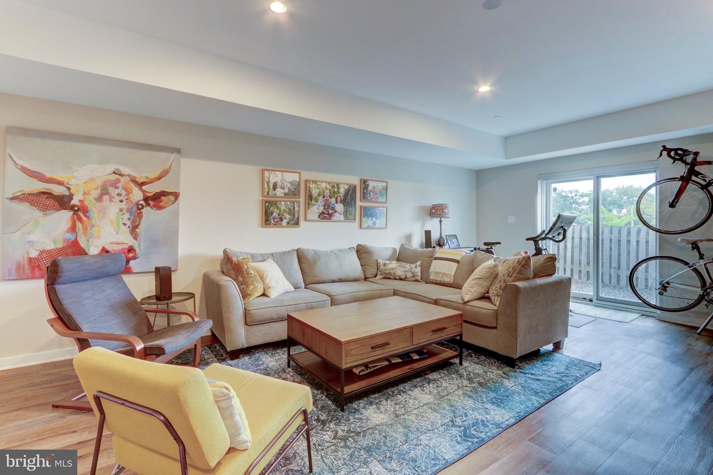 7014 Pipers Glen Way Property Photo 40