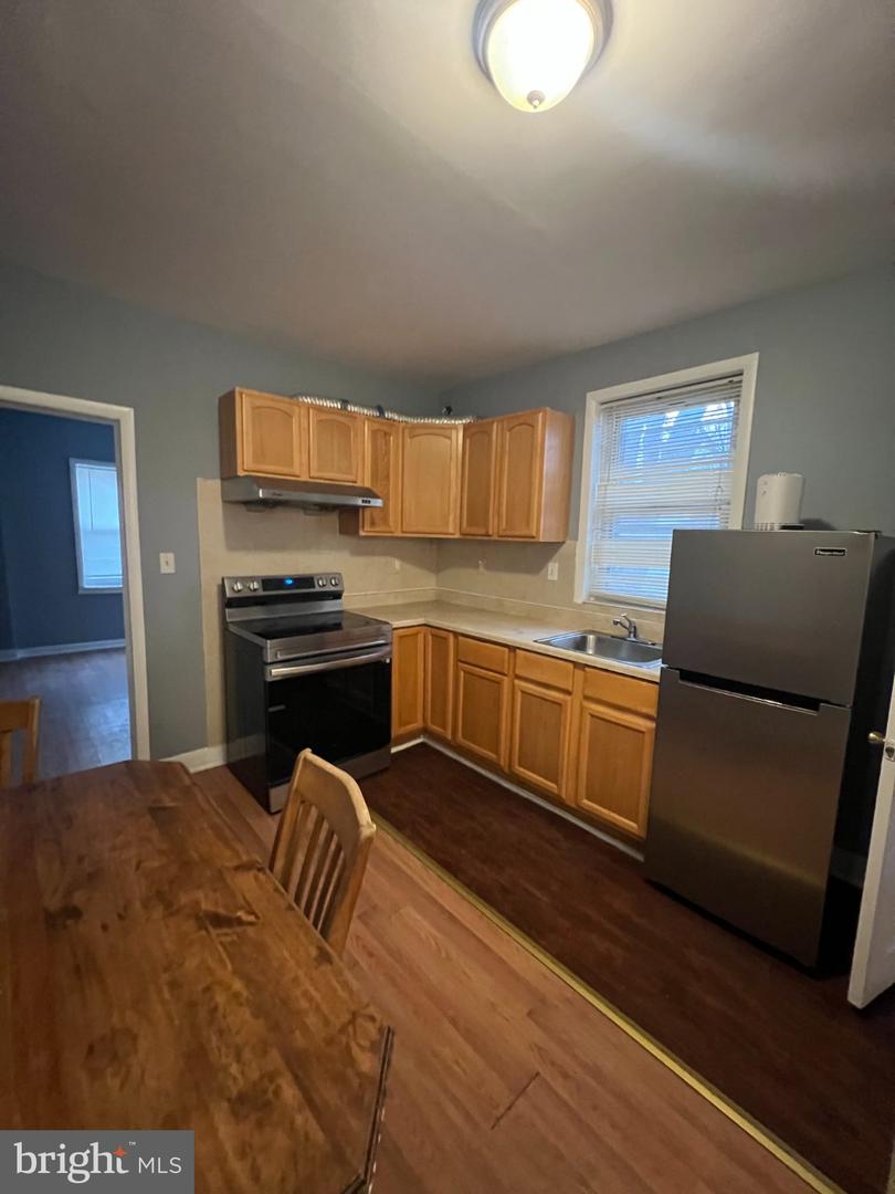 4717 UNRUH AVE Property Photo 1