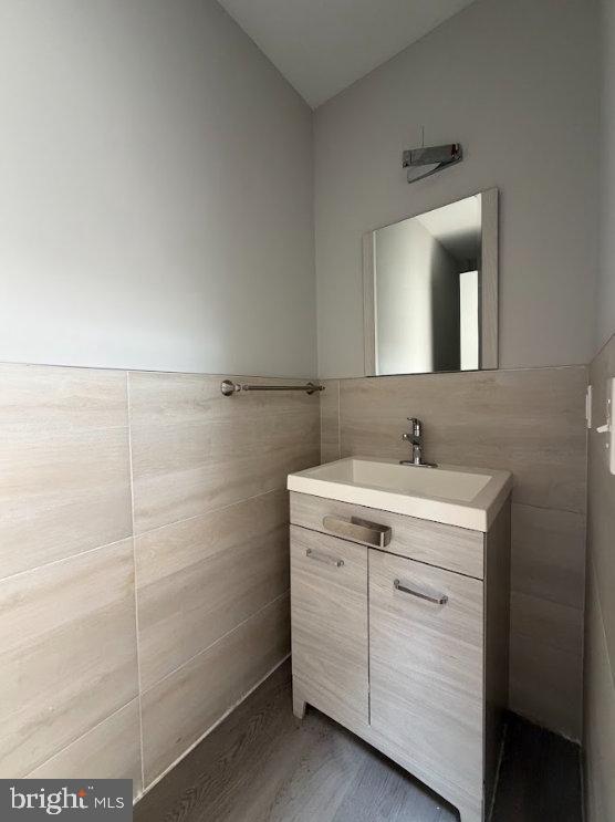 1822 E Glenwood Ave #205 Property Photo 14