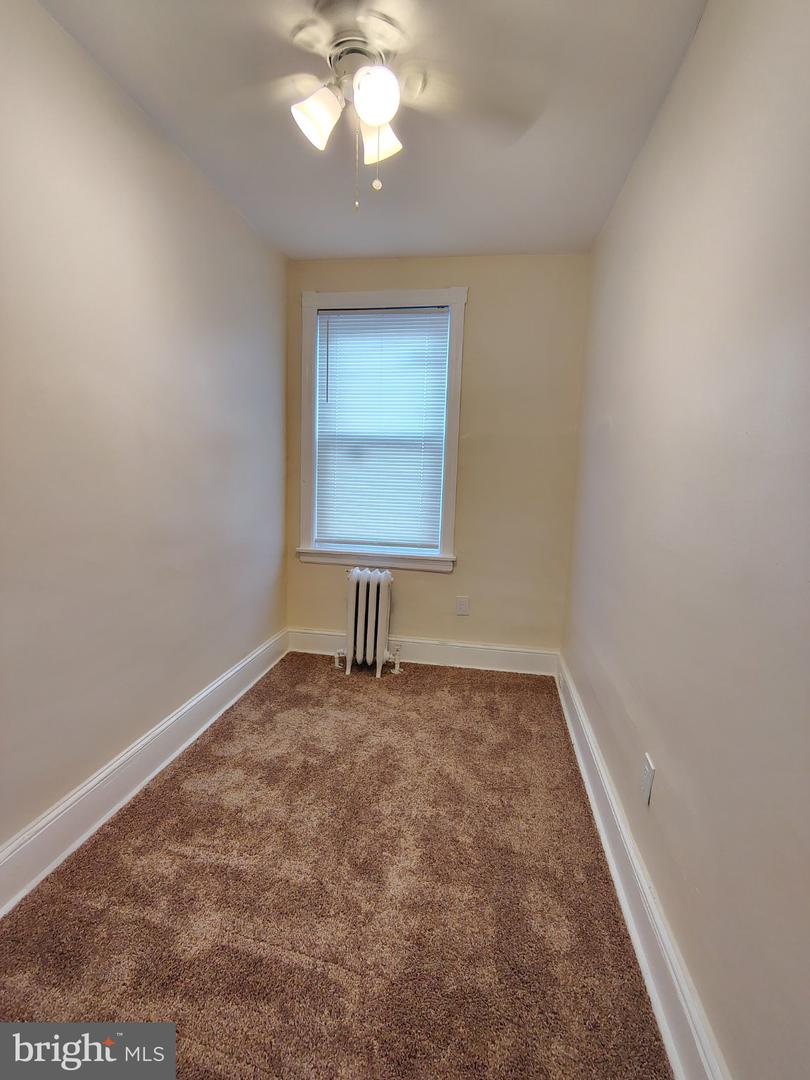 329 N Redfield St Property Photo 12