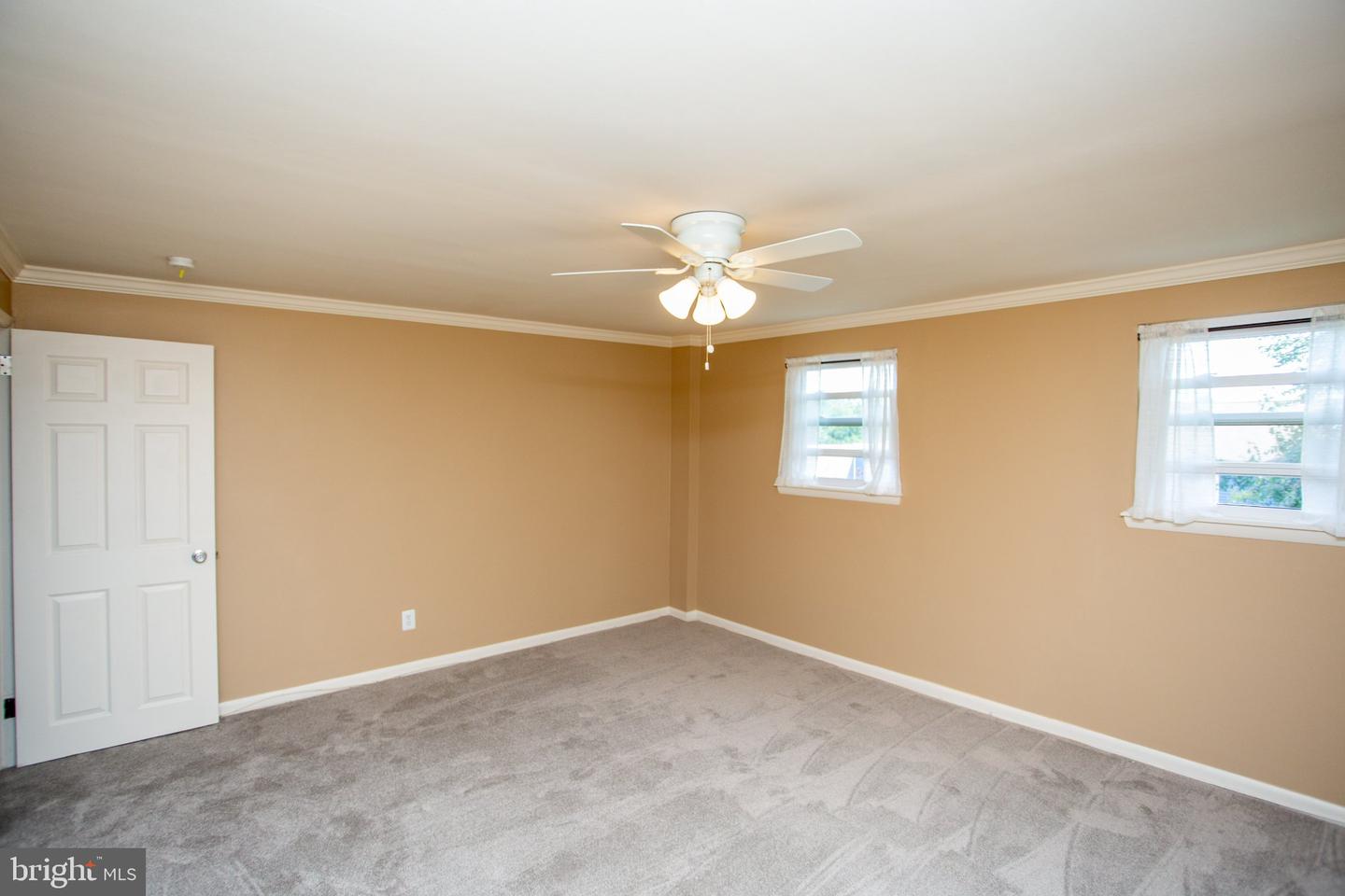 3545 Nottingham Ln Property Photo 15