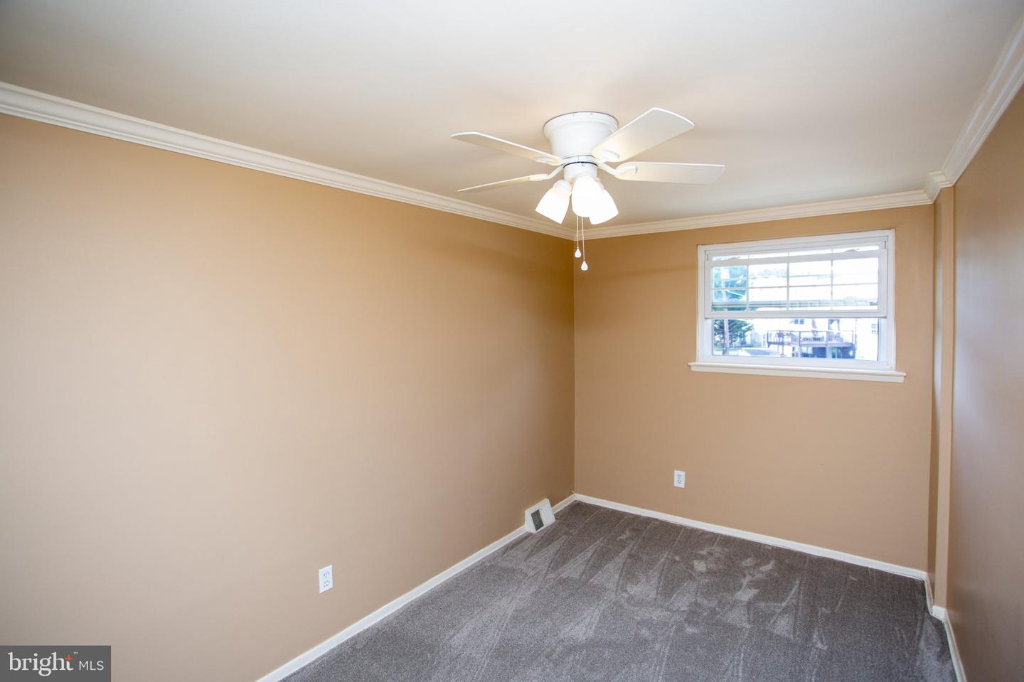 3545 Nottingham Ln Property Photo 17