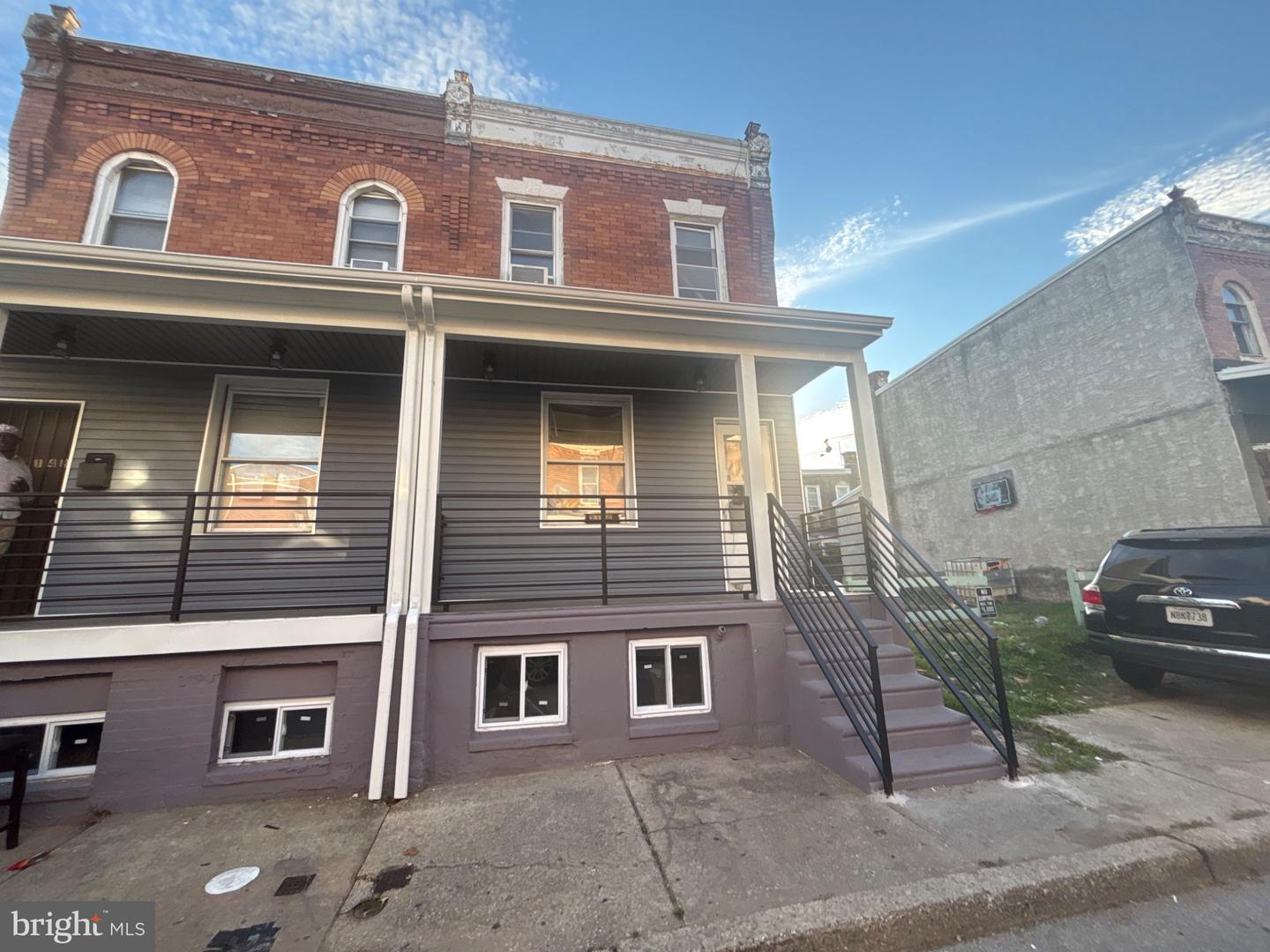 2146 S GOULD ST Property Photo 1