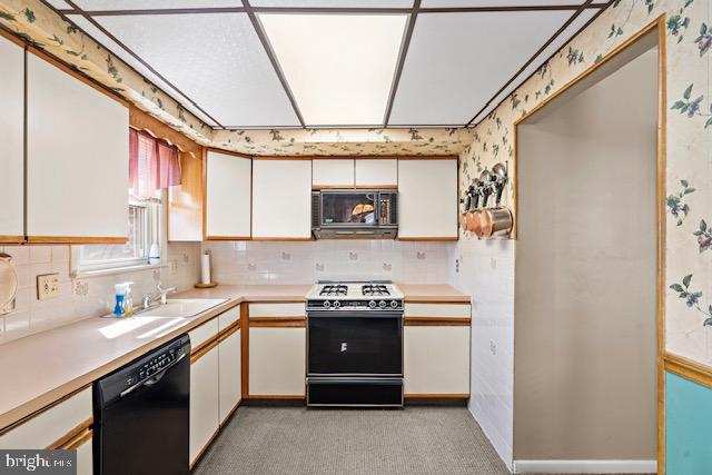 2047 Nester St Property Photo 10