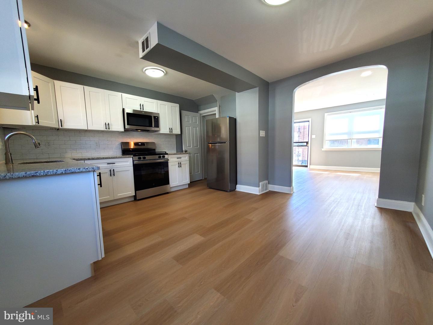 8142 Terry St Property Photo 7