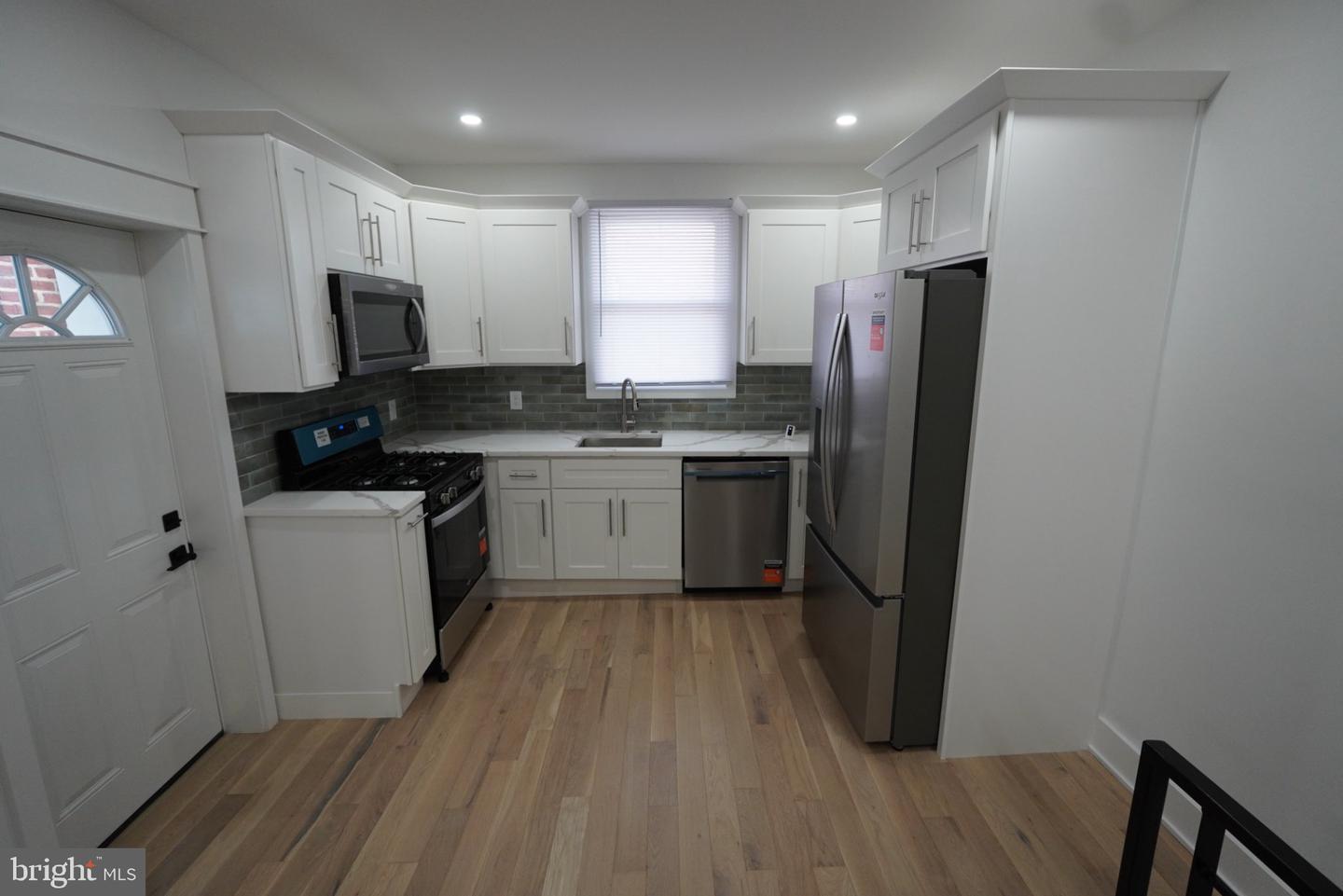 2629 E Venango St Property Photo 7