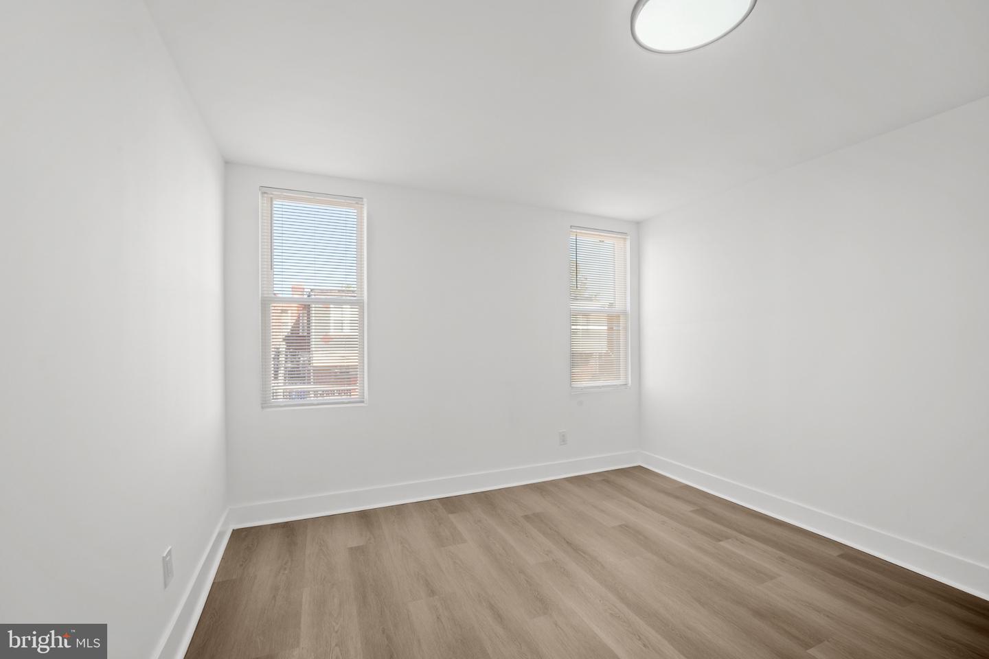 2457 75th Ave Property Photo 16