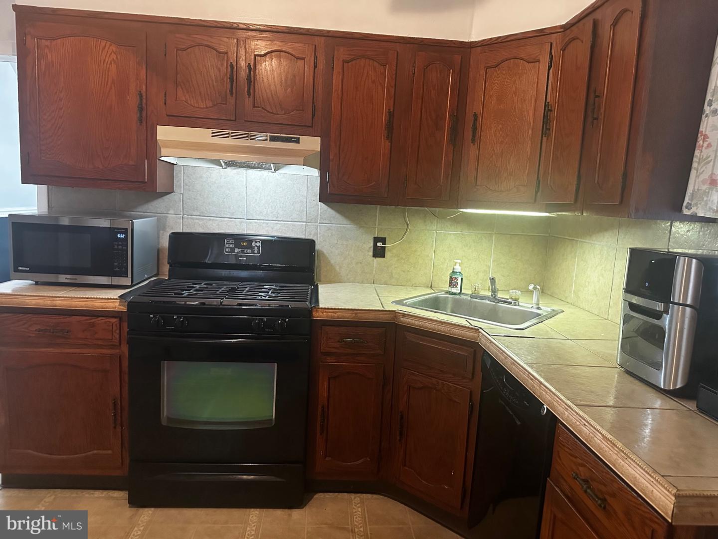 6634 Jackson St Property Photo 12