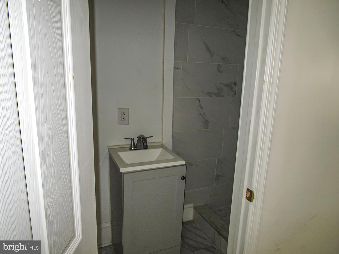 136 N 52nd St N Property Photo 5