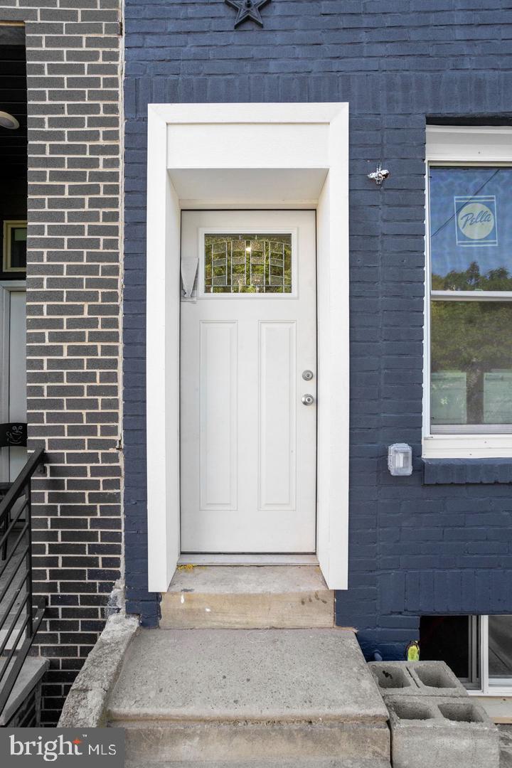 2116 N Franklin St Property Photo 5