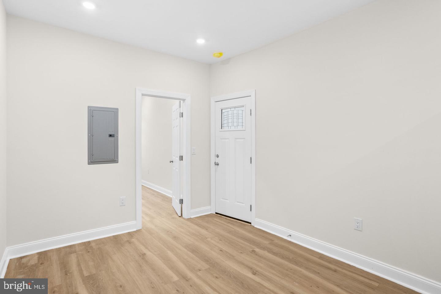 2116 N Franklin St Property Photo 9