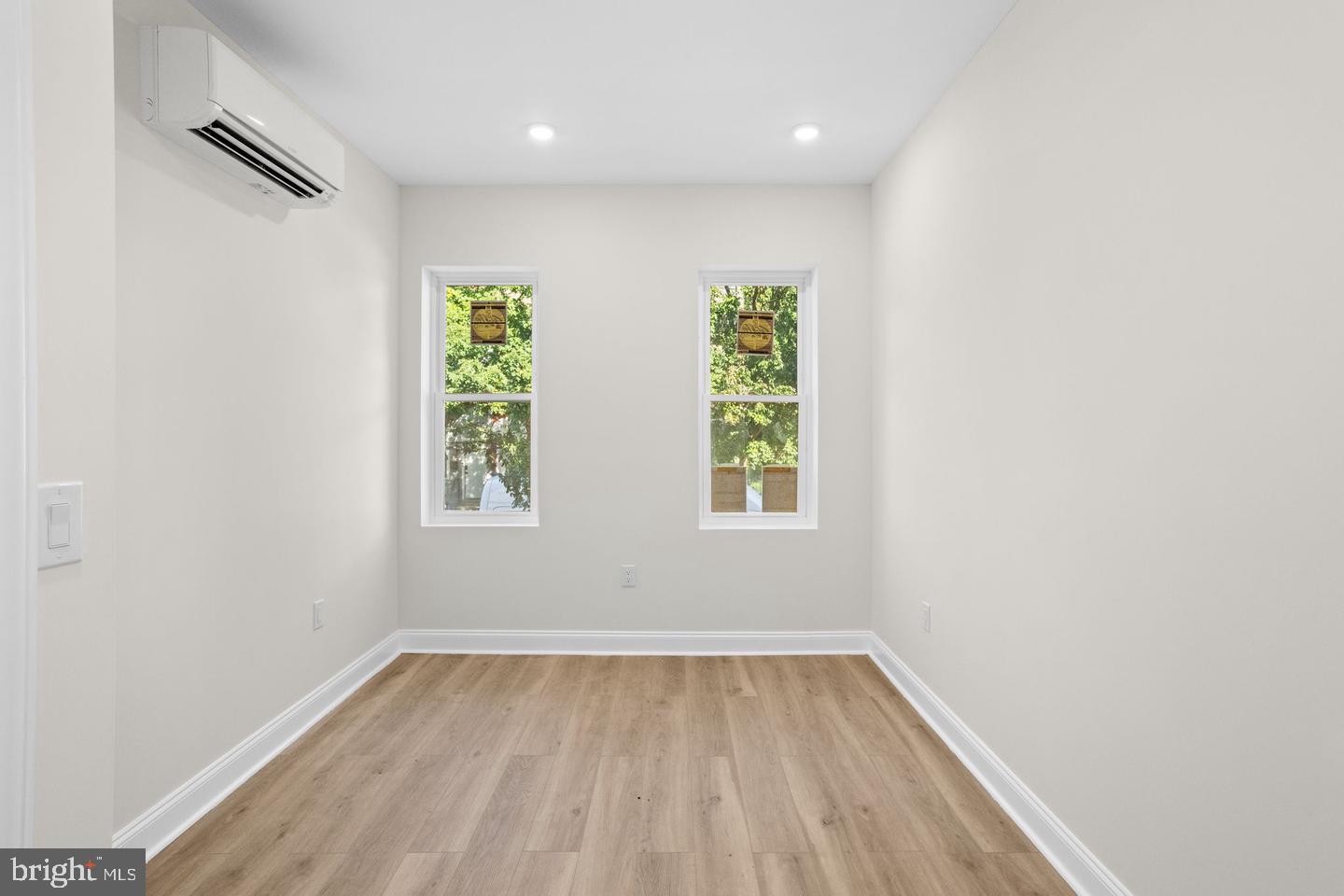 2116 N Franklin St Property Photo 15