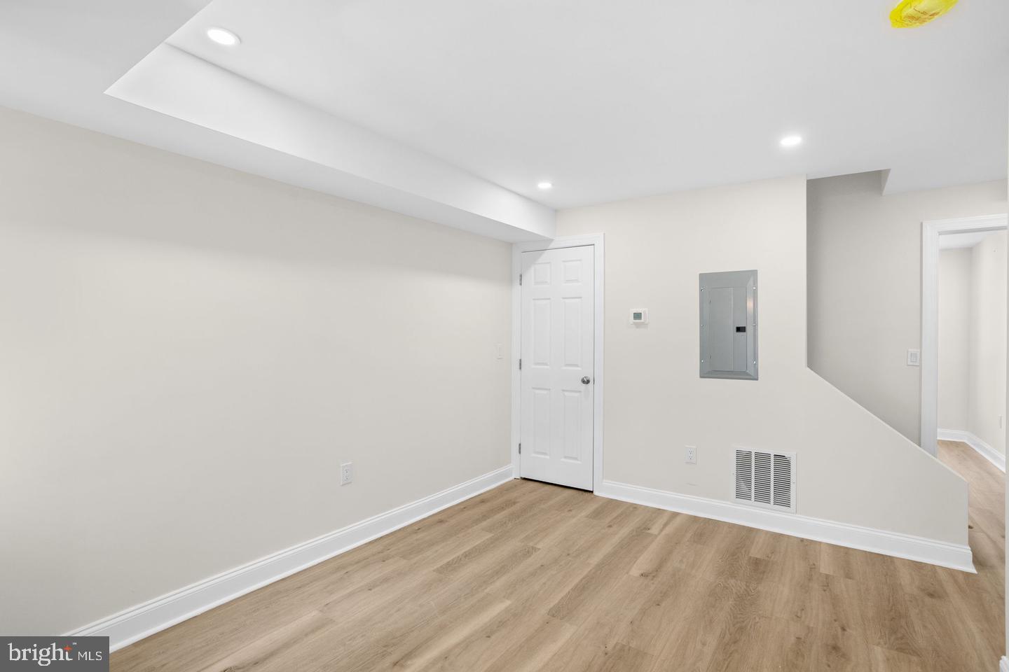 2116 N Franklin St Property Photo 23