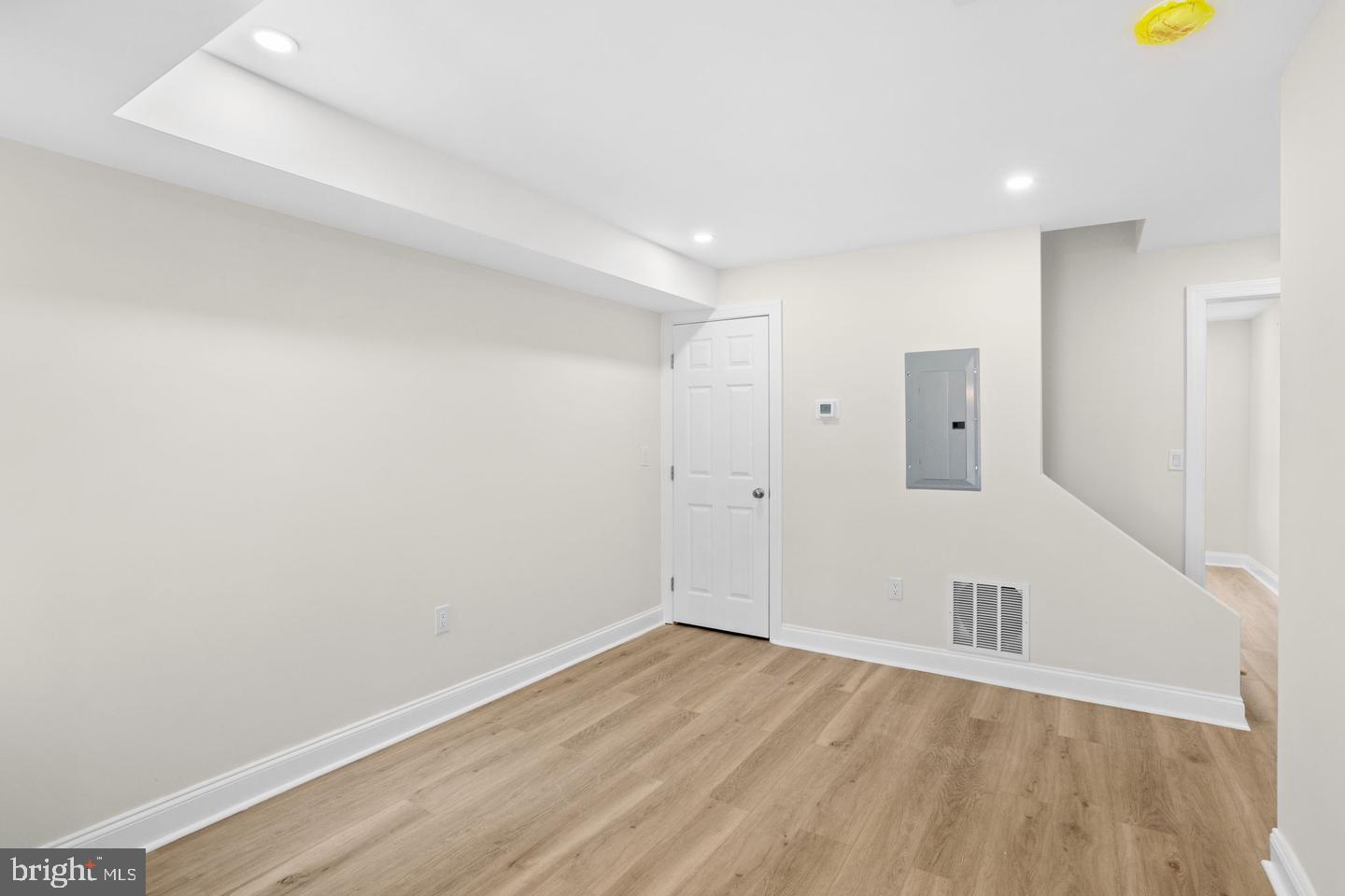 2116 N Franklin St Property Photo 25