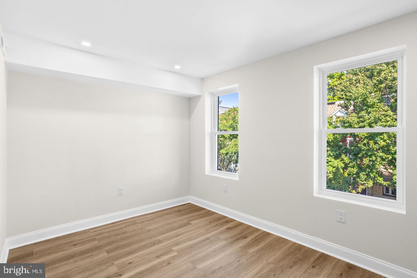 2116 N Franklin St Property Photo 34