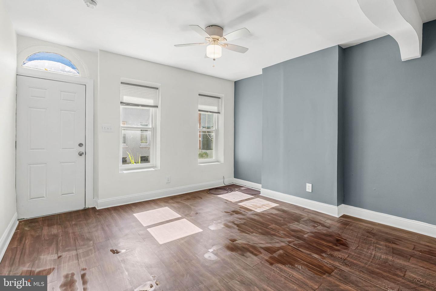 2431 W Seybert St Property Photo 7