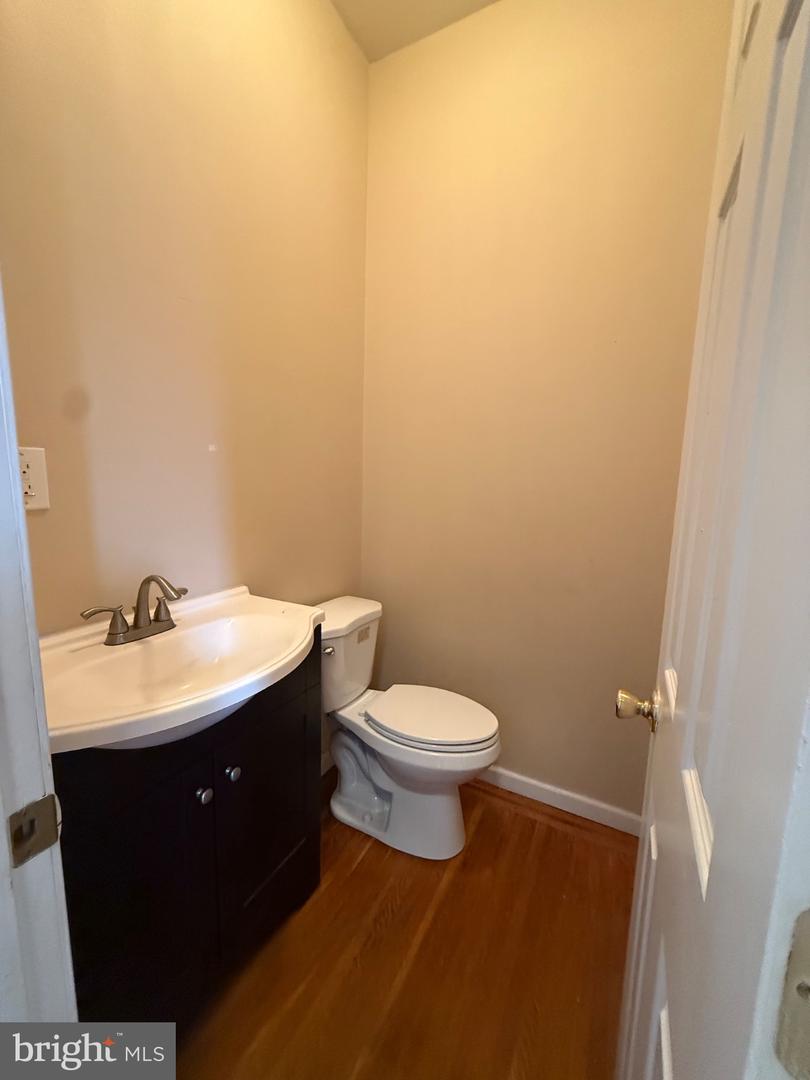 5745 Walnut St Property Photo 11