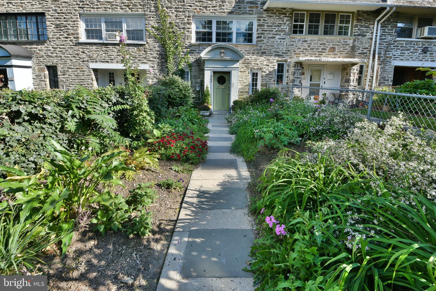 346 E Meehan Ave Property Photo 2