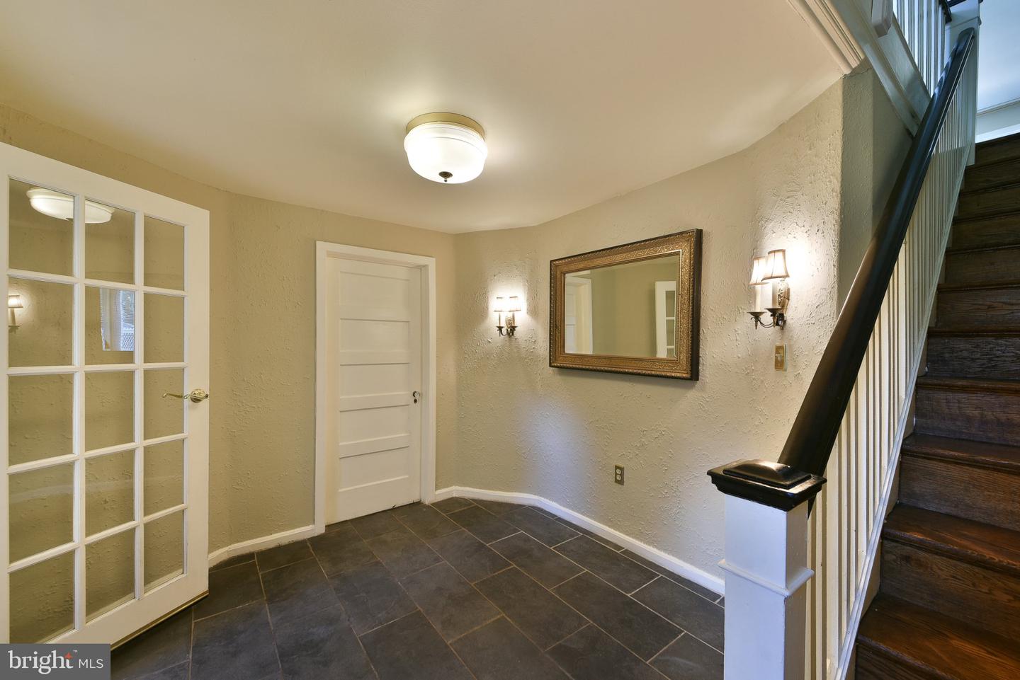 346 E Meehan Ave Property Photo 4