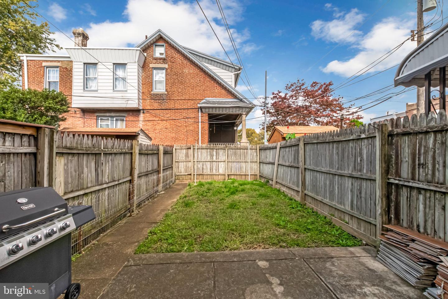 6036 Walker St Property Photo 20