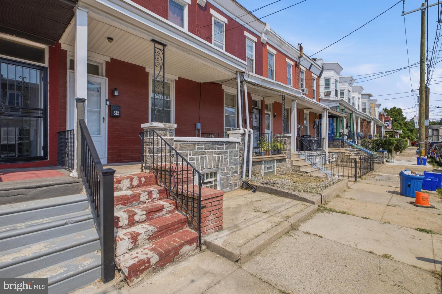 512 N Gross St Property Photo 2