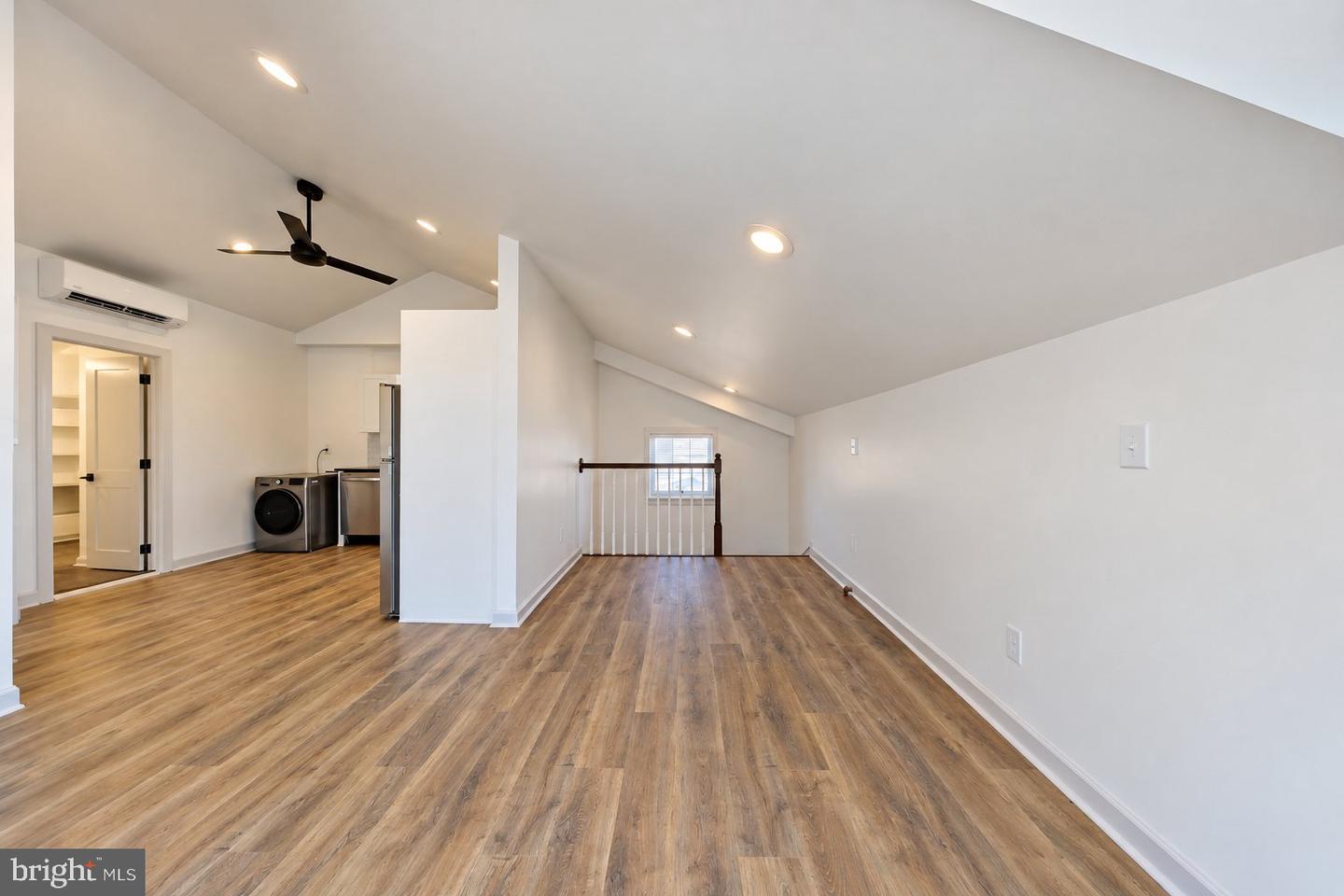 7105 RIDGE AVE #3 Property Photo 1