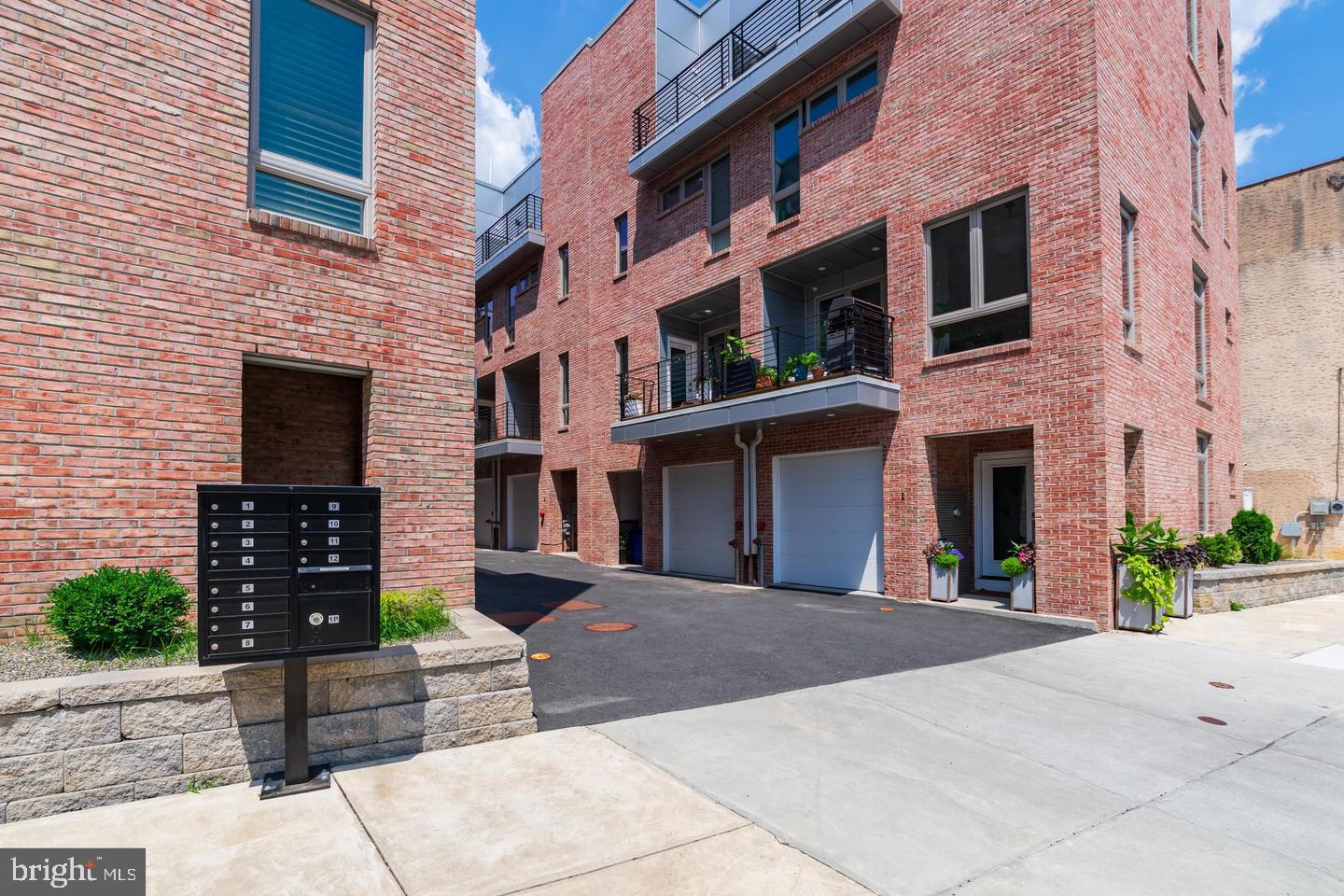 119 GREENWICH ST #6 Property Photo 1
