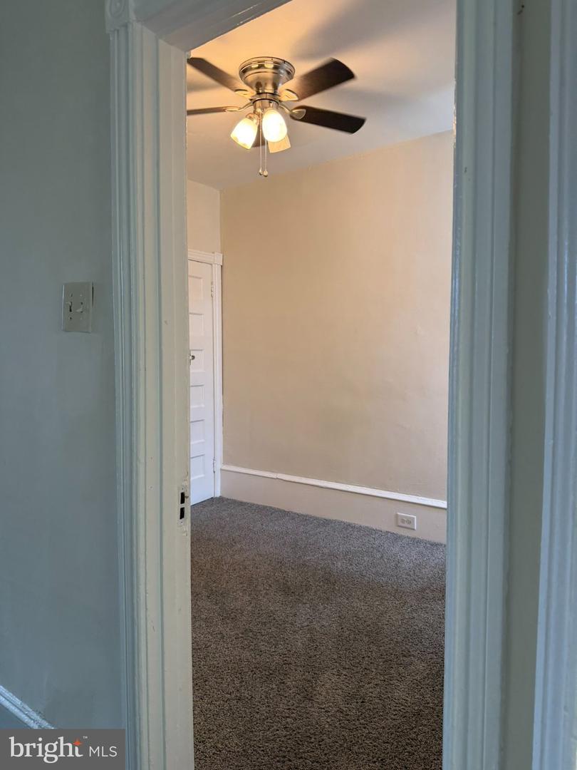 2830 N Lecount St Property Photo 27