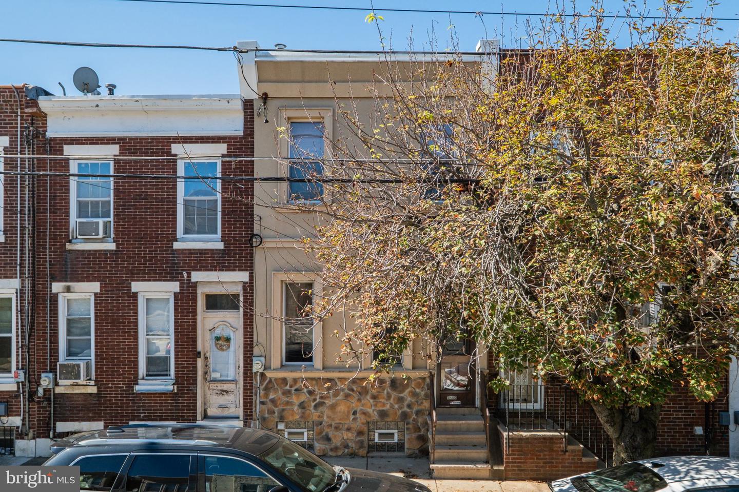 2560 E ANN ST Property Photo 1