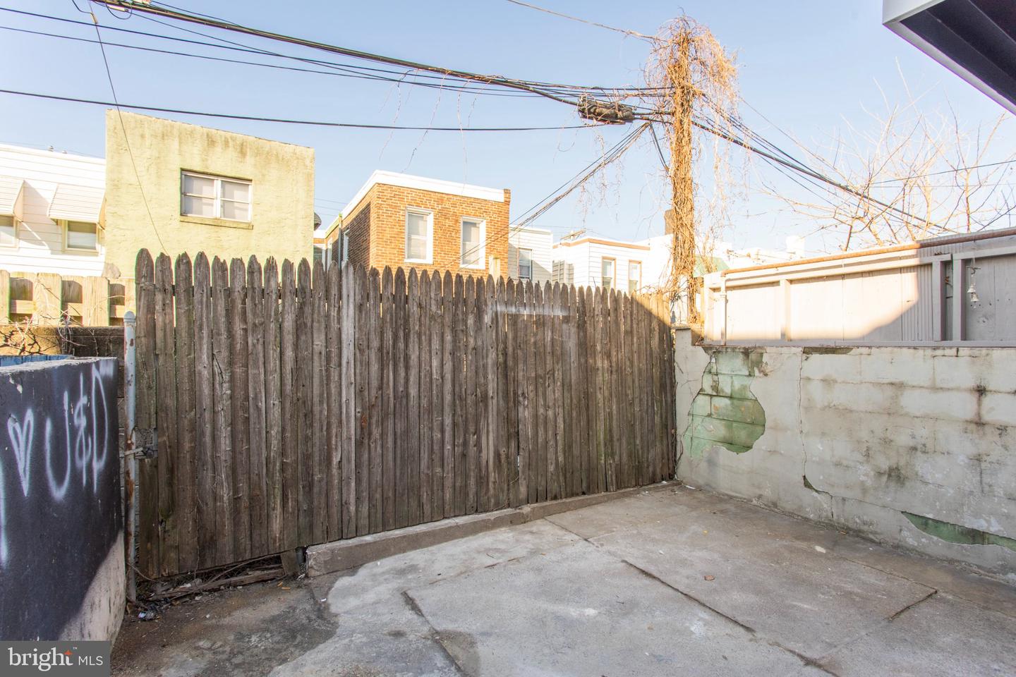 2832 Miller St Property Photo 13