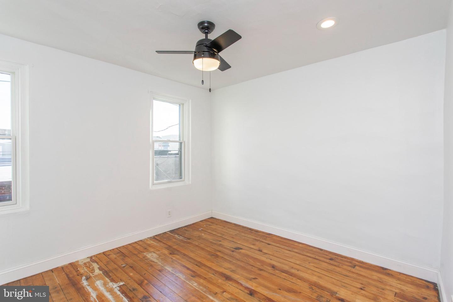 2832 Miller St Property Photo 23