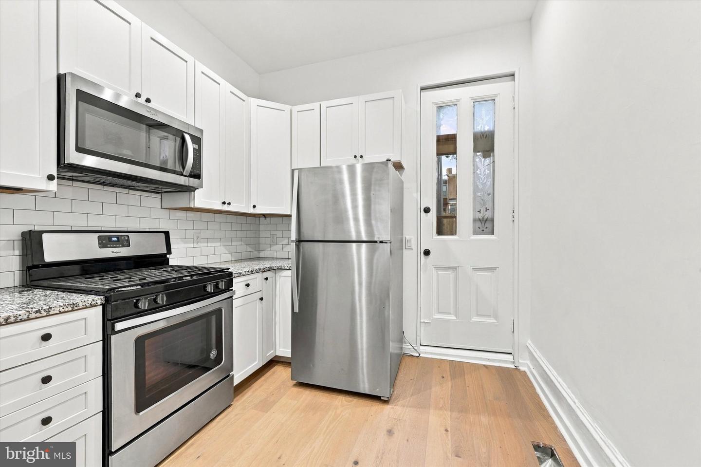 2821 Poplar St #1 Property Photo 5