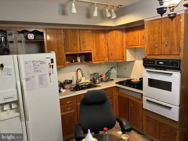 6119 Colgate St Property Photo 11