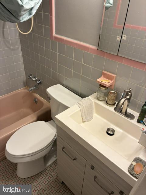 6119 Colgate St Property Photo 13