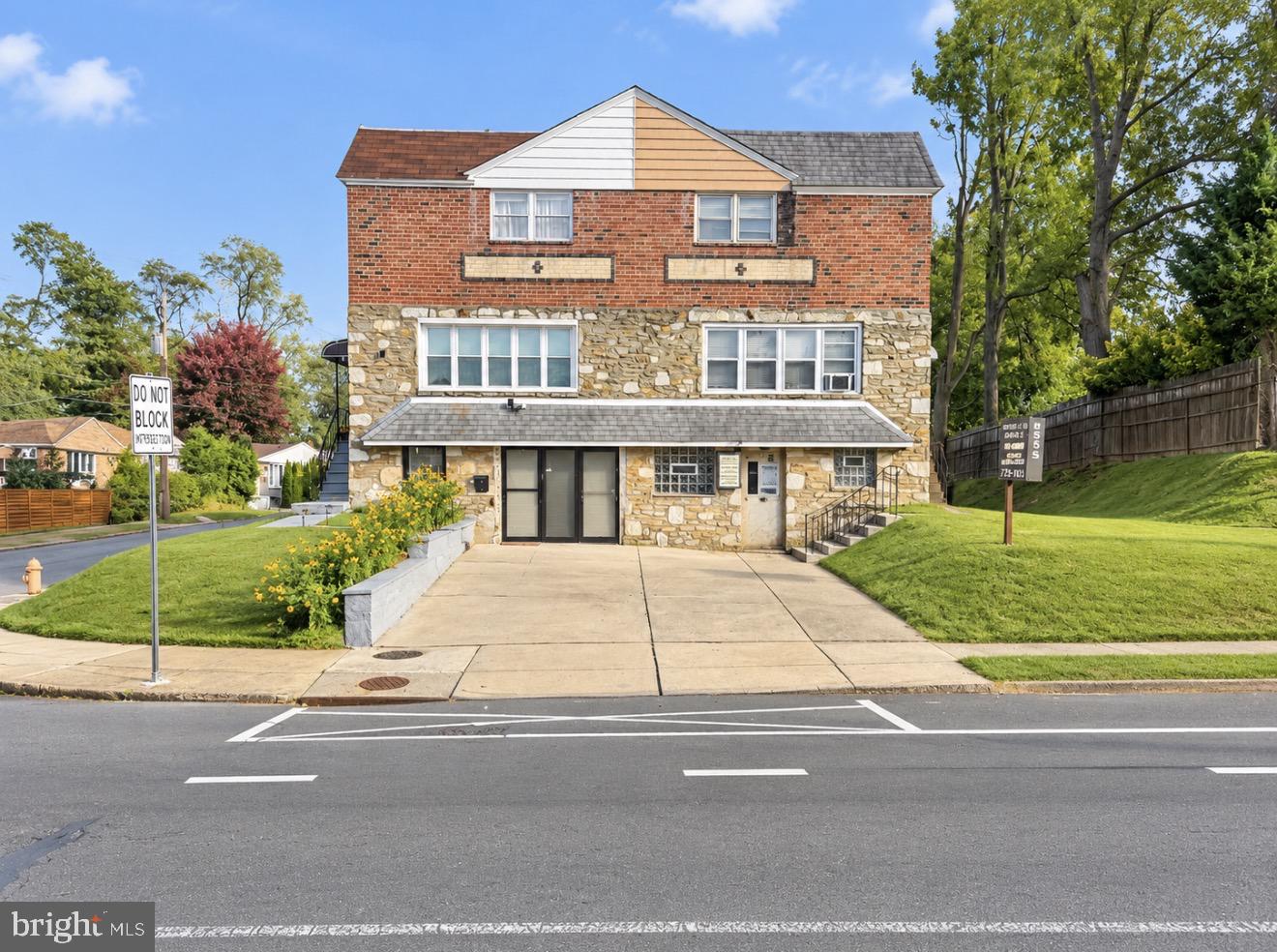8597 BUSTLETON AVE Property Photo 1