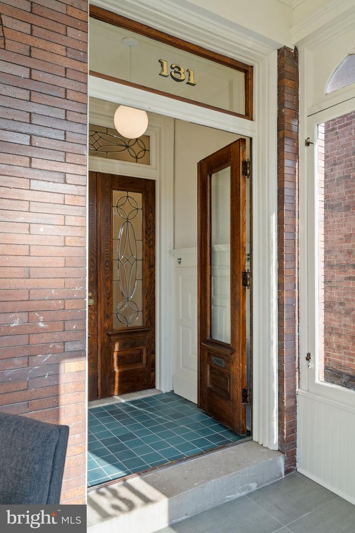 131 W Abbottsford Ave Property Photo 18
