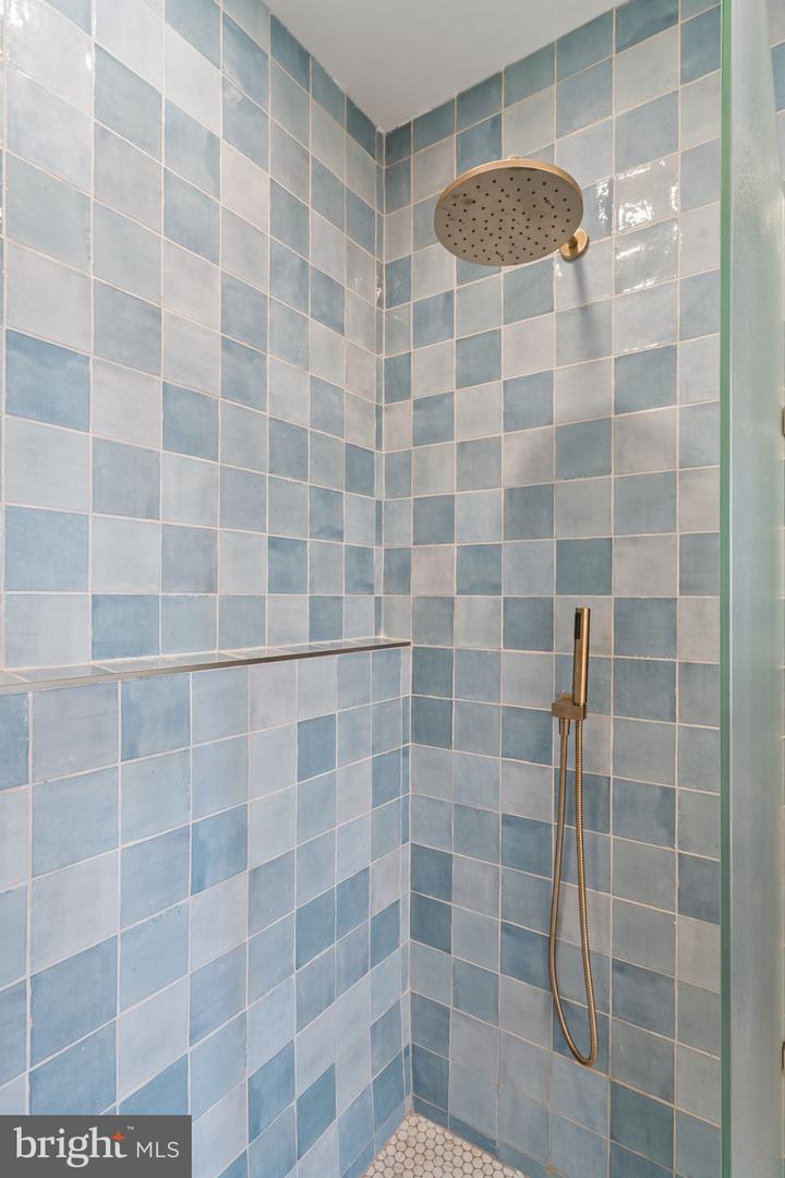 131 W Abbottsford Ave Property Photo 75