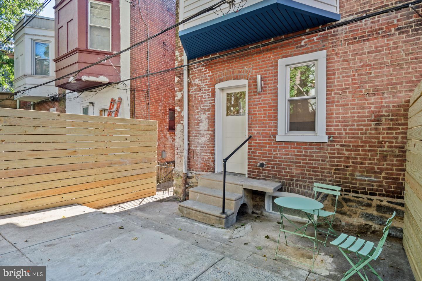 131 W Abbottsford Ave Property Photo 102