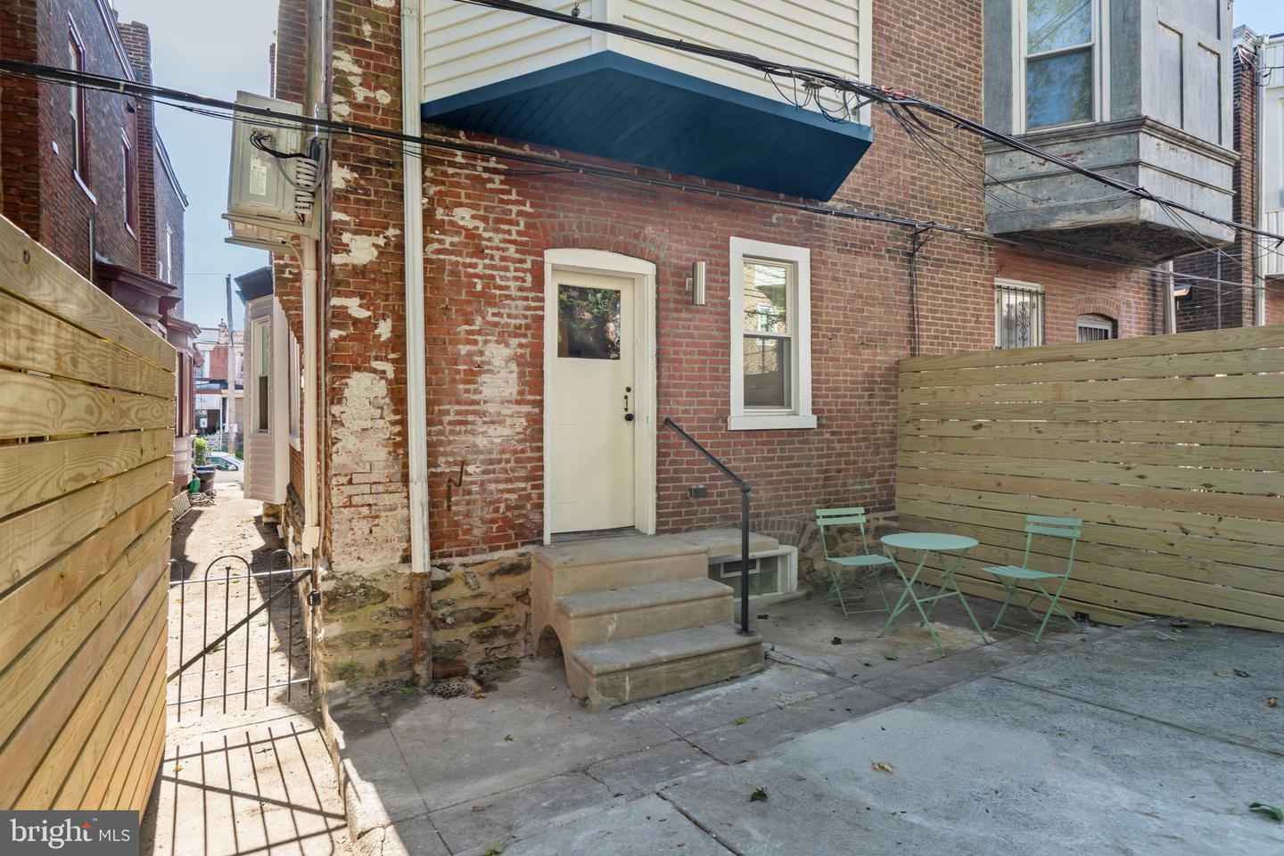 131 W Abbottsford Ave Property Photo 104