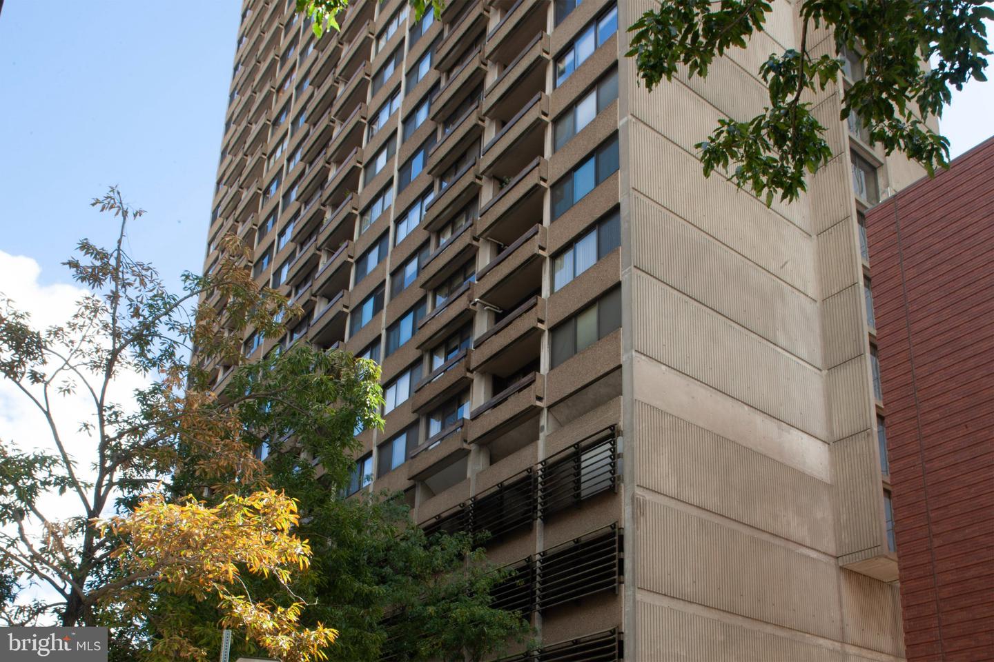 1326-42 Spruce St #608 Property Photo 3