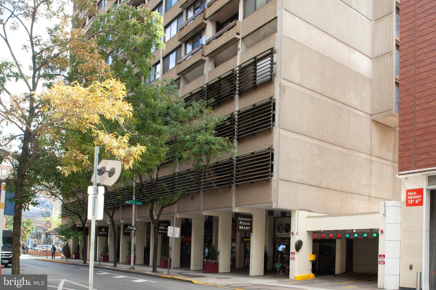 1326-42 Spruce St #608 Property Photo 4