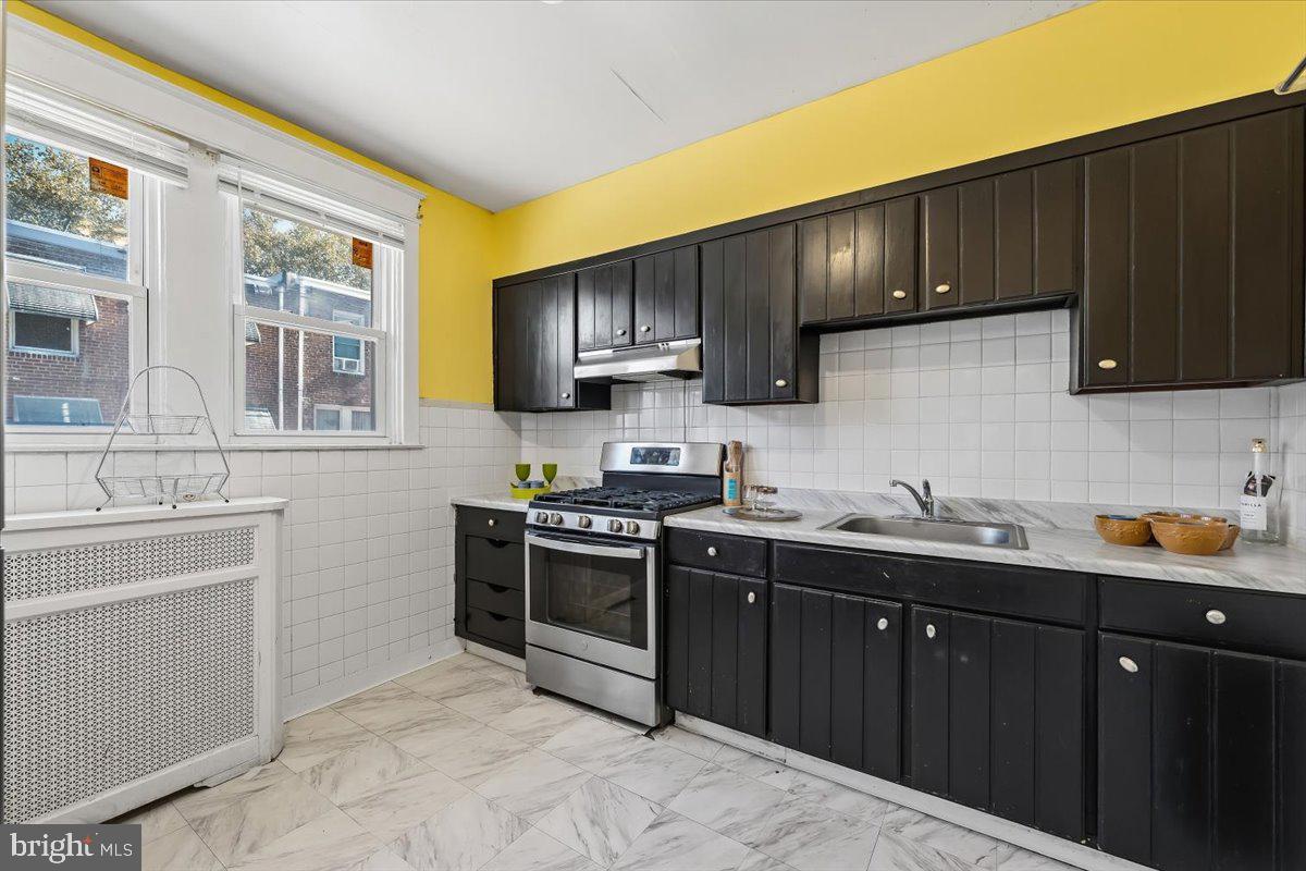 4151 Barnett St Property Photo 4